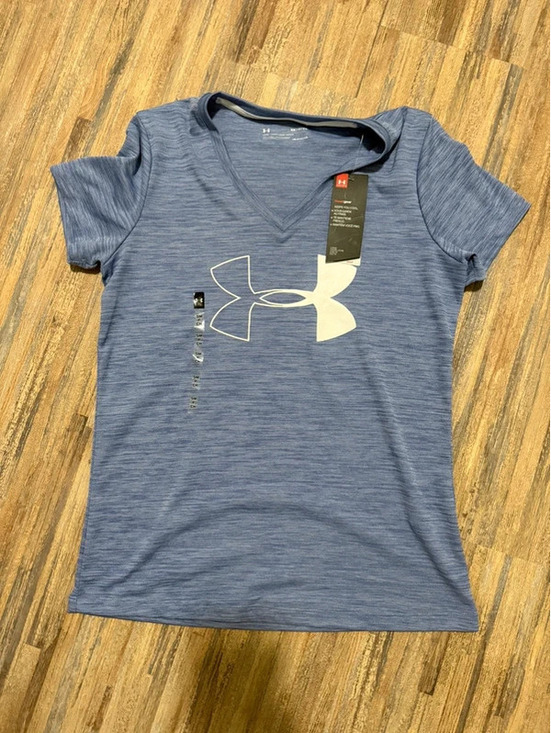 Under Armour Tops - Under armour dri fit short sleeves size small